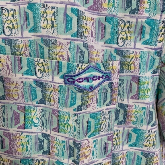 Vintage Gotcha Wild Hawaiian Print Collared Shirt No Tag Fits Mens M Surf Rad - Picture 14 of 17